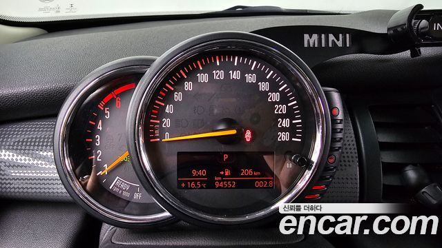 MINI Cooper D 5Door Mid 3rd 2016 — фото 8