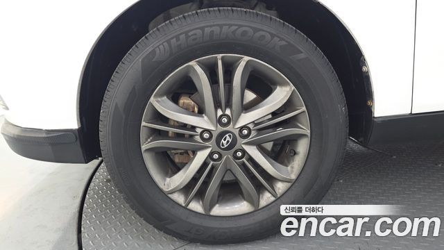 Hyundai Tucson ix Diesel(e-VGT) 4WD Smart 2015 — фото 5