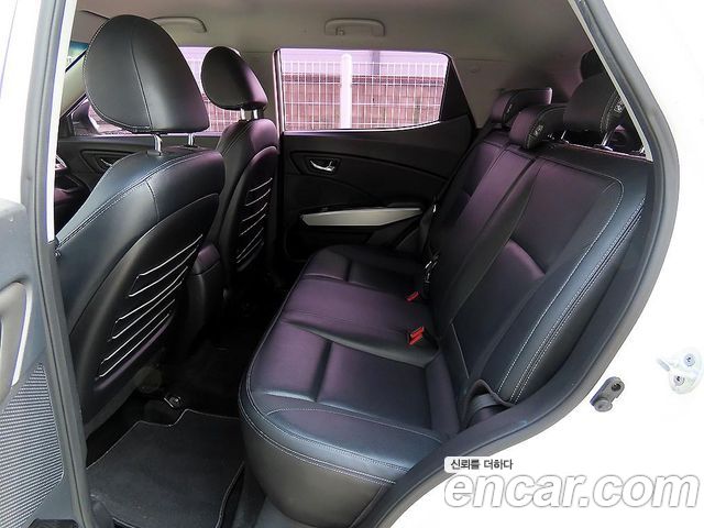 KG Mobility (SsangYong) Tivoli Diesel VX 2WD 2016 — фото 6