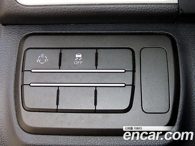 KG Mobility (SsangYong) Tivoli Diesel VX 2WD 2016 — фото 16