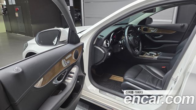 Mercedes-Benz C-Class (W205) C220 d Exclusive 2016 — фото 10