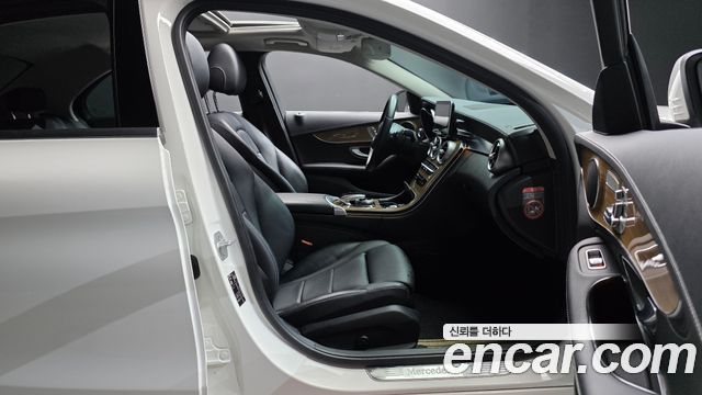 Mercedes-Benz C-Class (W205) C220 d Exclusive 2016 — фото 11