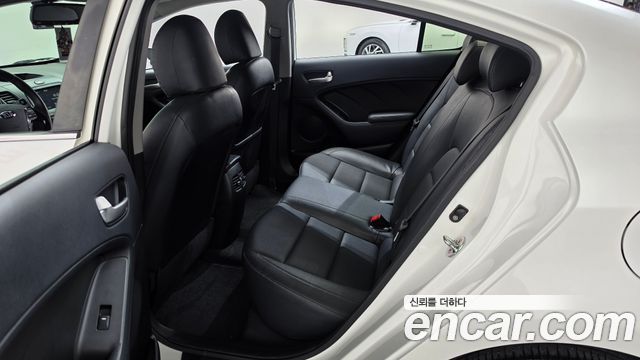 Kia K3 Prestige 2017 — фото 11