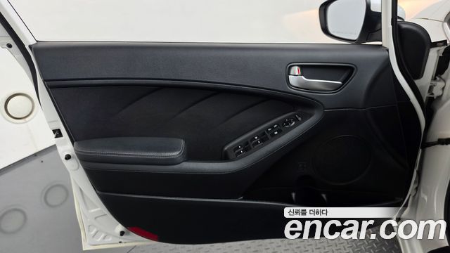 Kia K3 Prestige 2017 — фото 24