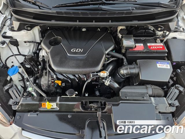 Hyundai Avante 1.6 GDi Modern Standard 2015 — фото 10