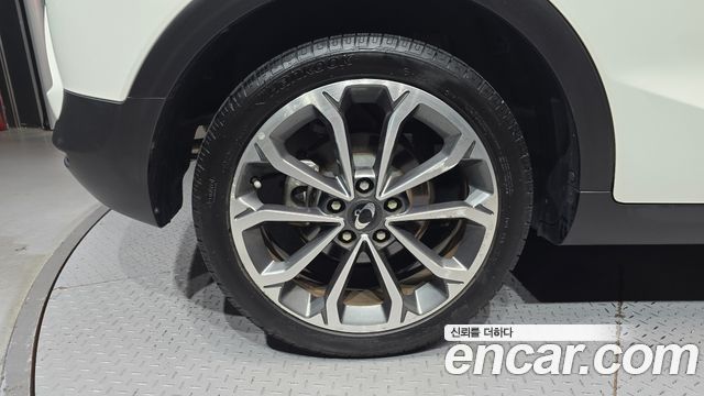 KG Mobility (SsangYong) Tivoli Armor Gear Edition 2WD 2018 — фото 5
