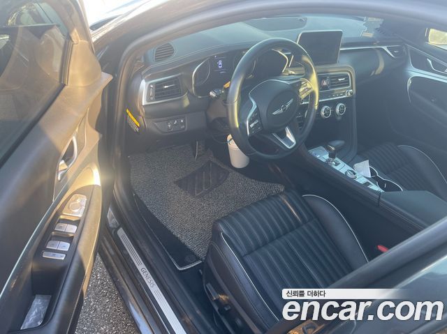 Genesis G70 3.3T Sport AWD Advanced 2018 — фото 16