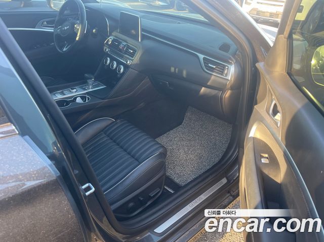 Genesis G70 3.3T Sport AWD Advanced 2018 — фото 18