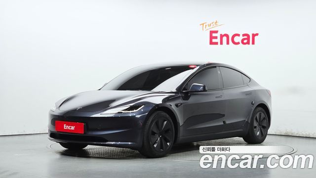 Tesla Model 3 RWD