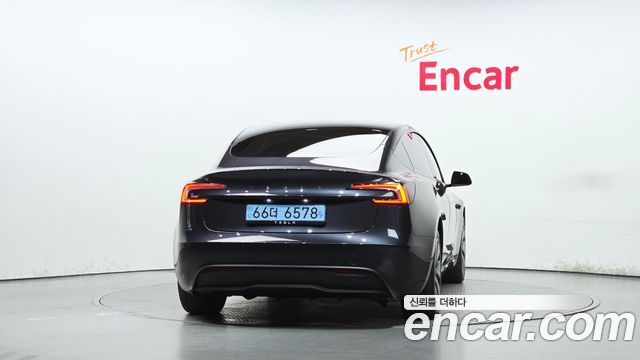 Tesla Model 3 RWD 2025 — фото 4
