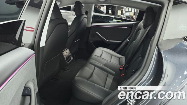 Tesla Model 3 RWD 2025 — фото 12