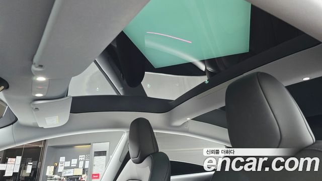 Tesla Model 3 RWD 2025 — фото 17