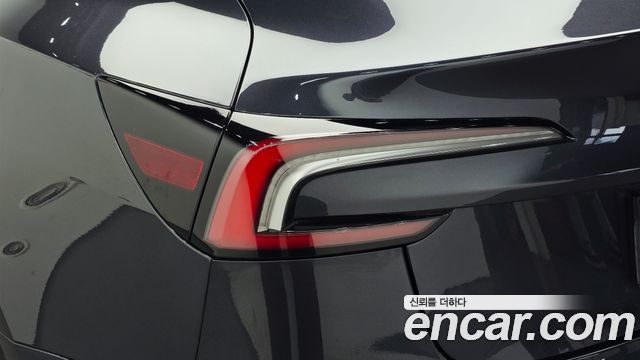 Tesla Model 3 RWD 2025 — фото 23