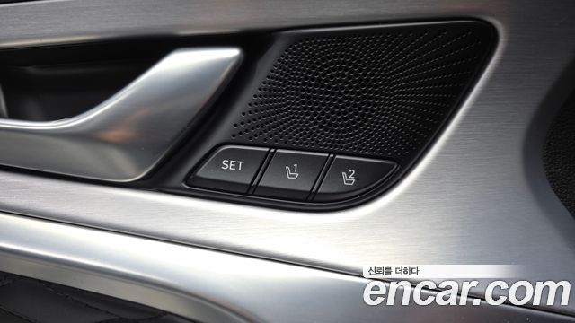 Genesis G70 2.2D AWD Supreme 2018 — фото 12