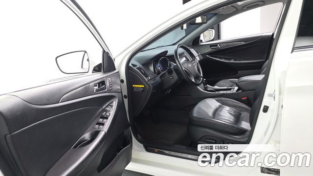 Hyundai Sonata Hybrid 2.0 Premium 2014 — фото 10