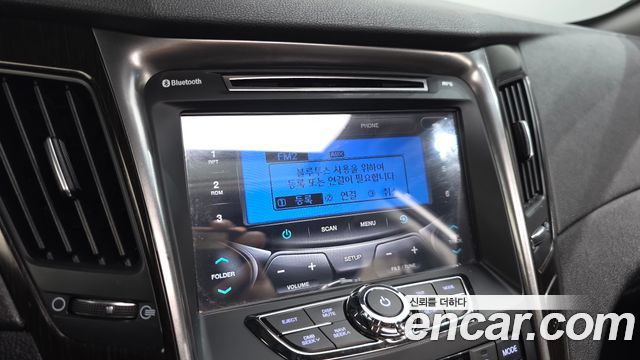 Hyundai Sonata Hybrid 2.0 Premium 2014 — фото 16
