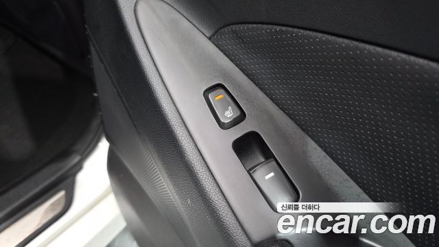 Hyundai Sonata Hybrid 2.0 Premium 2014 — фото 18