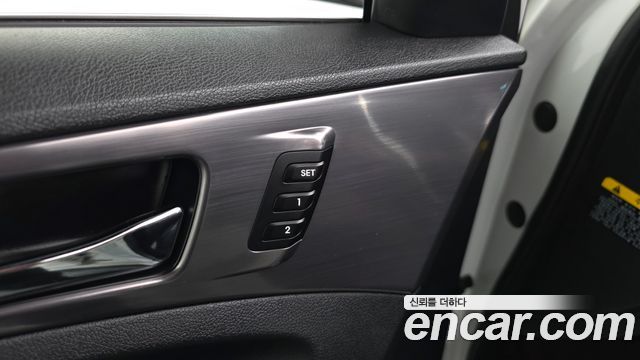 Hyundai Sonata Hybrid 2.0 Premium 2014 — фото 28