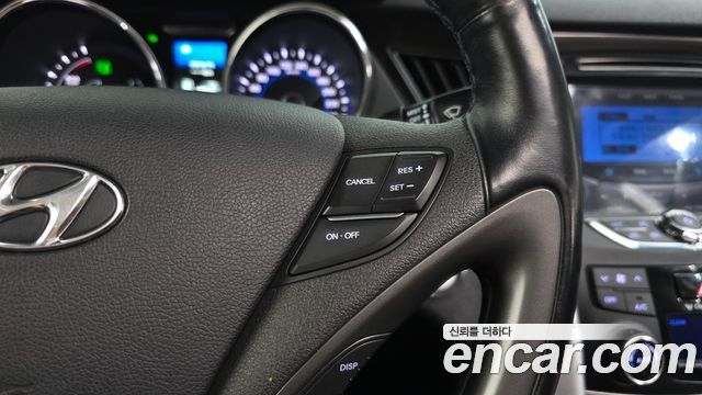 Hyundai Sonata Hybrid 2.0 Premium 2014 — фото 29