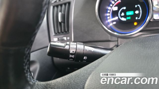 Hyundai Sonata Hybrid 2.0 Premium 2014 — фото 34