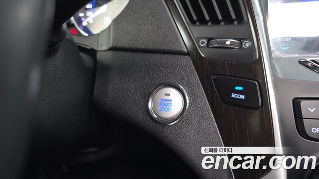 Hyundai Sonata Hybrid 2.0 Premium 2014 — фото 38