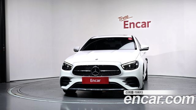 Mercedes-Benz E-Class (W213) E220d 4MATIC AMG Line 2022 — фото 3