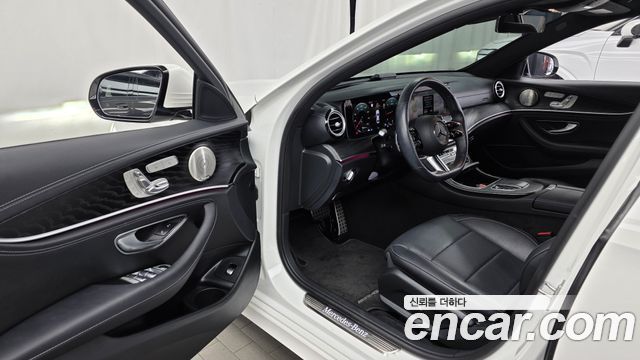 Mercedes-Benz E-Class (W213) E220d 4MATIC AMG Line 2022 — фото 10