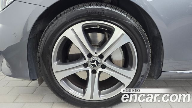 Mercedes-Benz E-Class (W213) E300 Avantgarde 2019 — фото 5