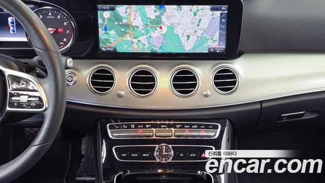 Mercedes-Benz E-Class (W213) E300 Avantgarde 2019 — фото 12