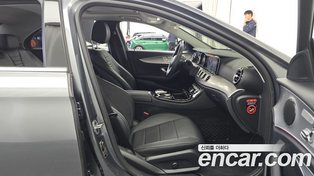 Mercedes-Benz E-Class (W213) E300 Avantgarde 2019 — фото 26