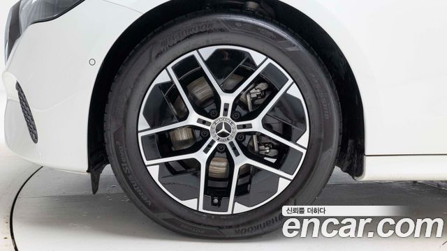 Mercedes-Benz E-Class (W214) E200 Avantgarde 2026 — фото 5