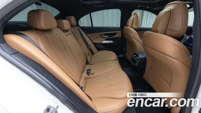 Mercedes-Benz E-Class (W214) E200 Avantgarde 2026 — фото 10