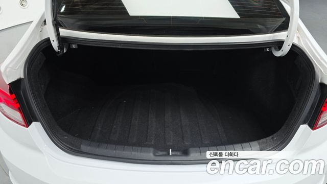 Hyundai Avante (AD) 1.6 Smart 2020 — фото 19