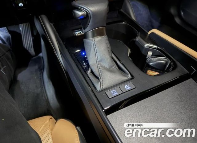Lexus ES300h (VII) Luxury Plus 2023 — фото 6