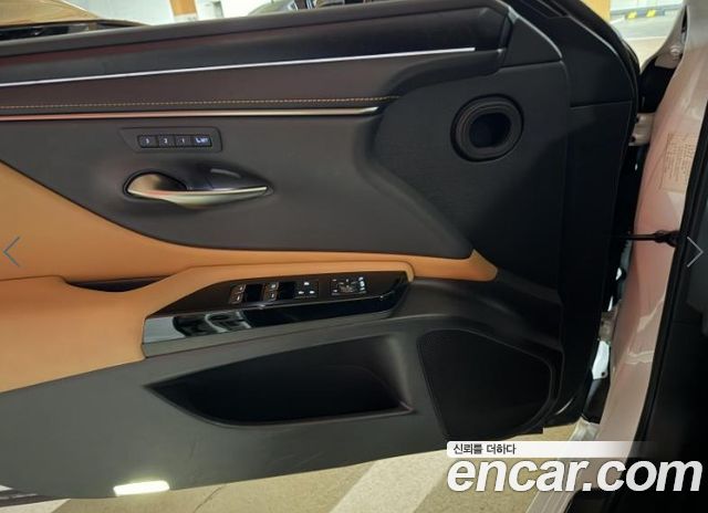 Lexus ES300h (VII) Luxury Plus 2023 — фото 9
