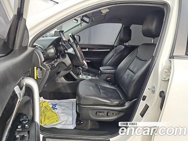 Kia Sorento R Diesel 2.0 2WD TLX High-Deluxe 2011 — фото 15