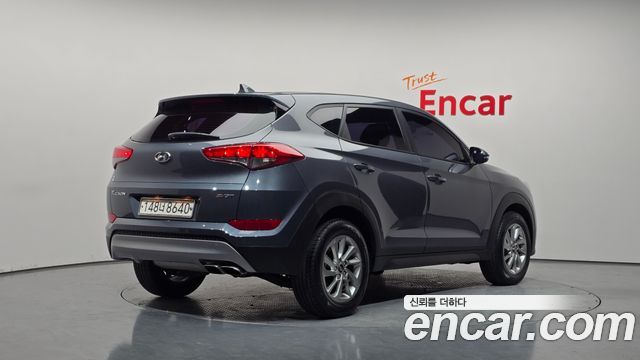 Hyundai Tucson Diesel 2.0 2WD Style Special 2017 — фото 2