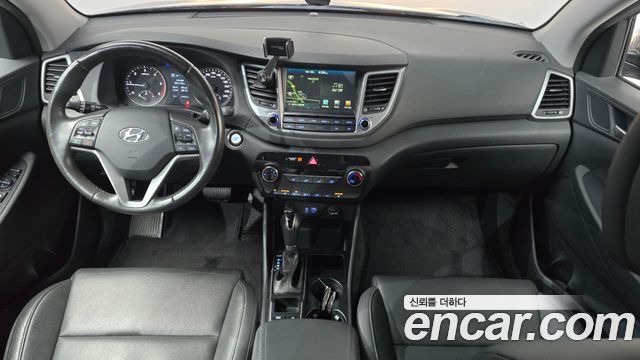 Hyundai Tucson Diesel 2.0 2WD Style Special 2017 — фото 7