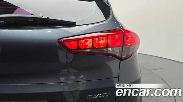 Hyundai Tucson Diesel 2.0 2WD Style Special 2017 — фото 29