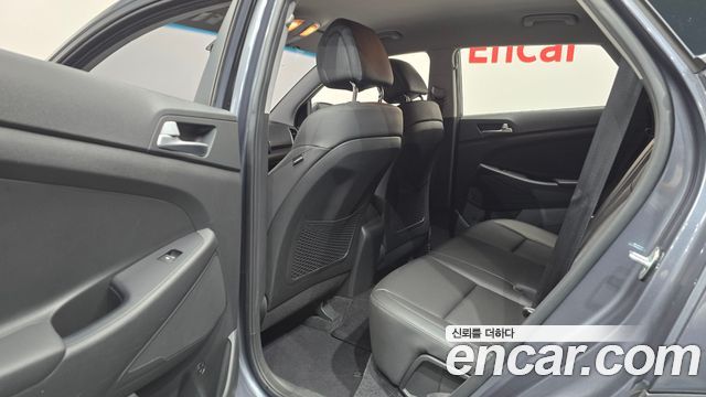 Hyundai Tucson Diesel 2.0 2WD Style Special 2017 — фото 34