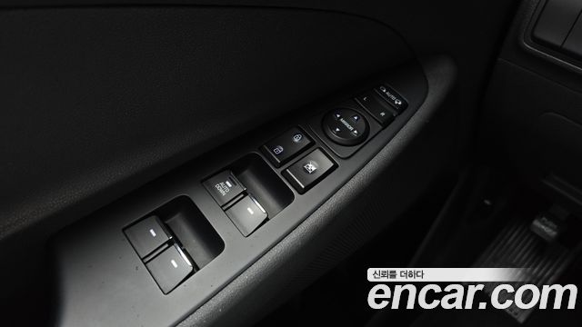Hyundai Tucson Diesel 2.0 2WD Style Special 2017 — фото 37