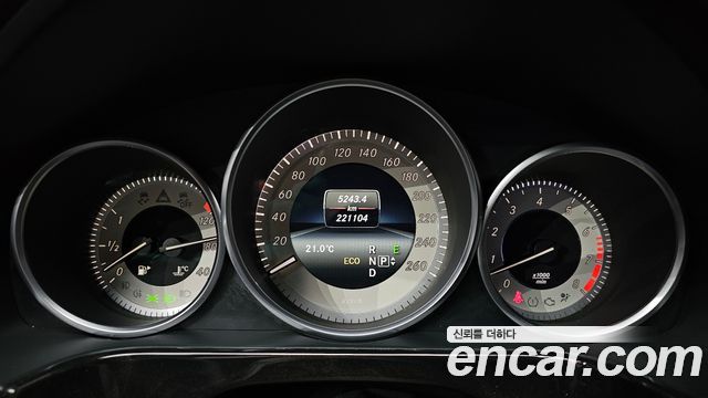 Mercedes-Benz E-Class (W212) E300 4MATIC Avantgarde 2014 — фото 8