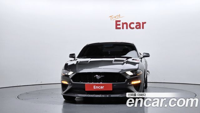 Ford Mustang GT Coupe 2019 — фото 3