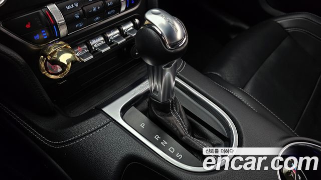 Ford Mustang GT Coupe 2019 — фото 9