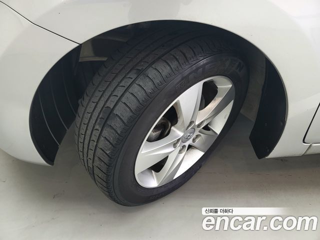 Hyundai Avante (MD) M16 GDI Avenue 2014 — фото 5