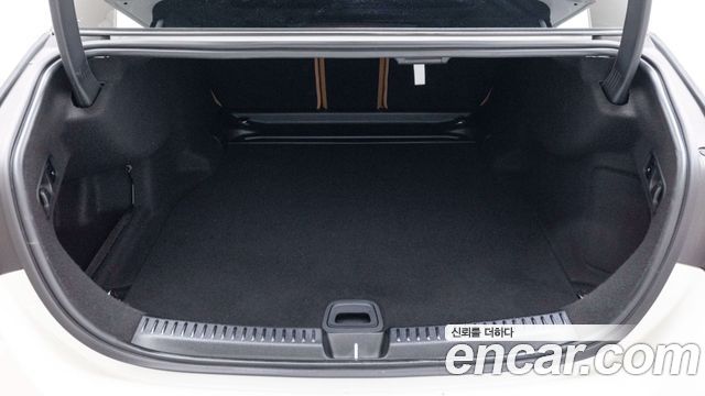 Mercedes-Benz E-Class (W214) E200 Avantgarde 2026 — фото 15