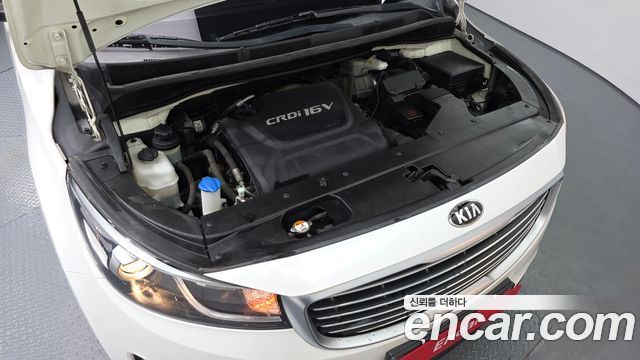 Kia Carnival 11-seater Luxury 2015 — фото 6