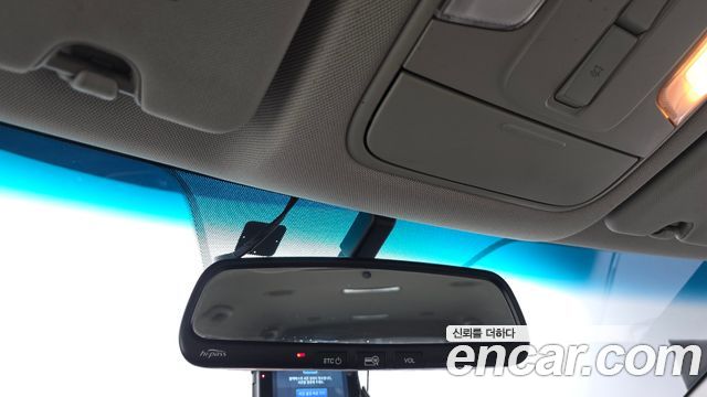 Kia Carnival 11-seater Luxury 2015 — фото 19