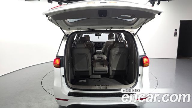 Kia Carnival 11-seater Luxury 2015 — фото 20