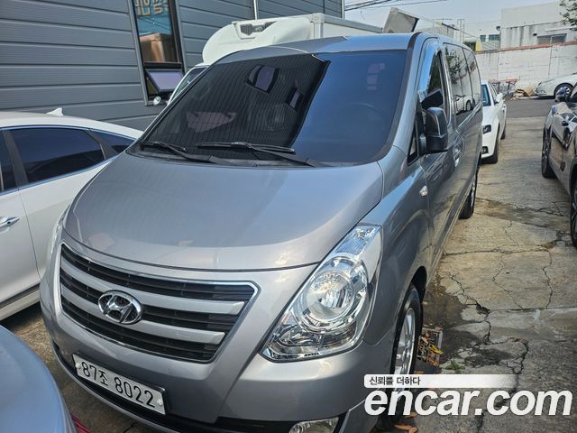 Hyundai Grand Starex 5-Seater VAN Smart 2017 — фото 2